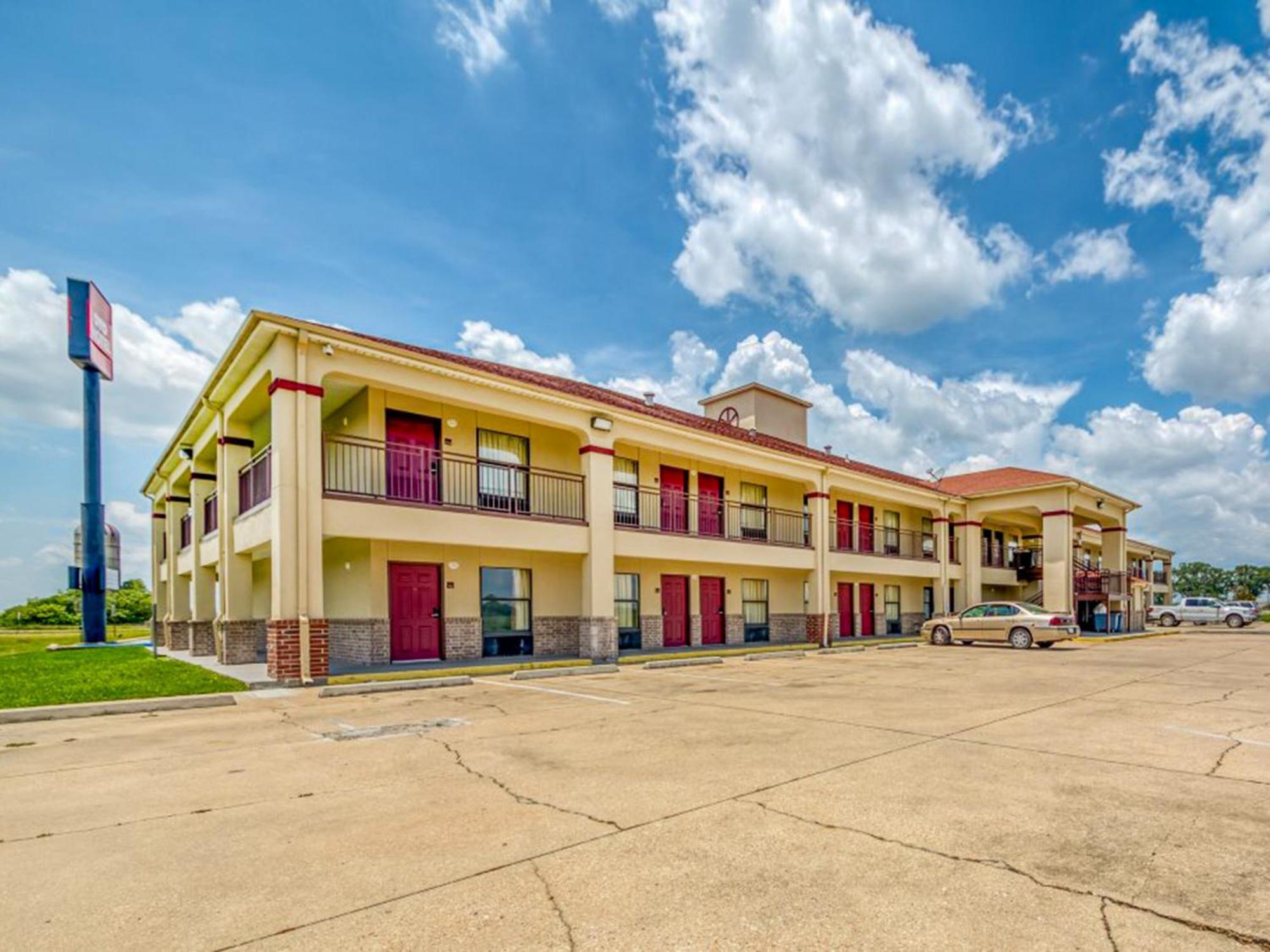 Oyo Hotel Lsu พอร์ทอัลเลน ภายนอก รูปภาพ
