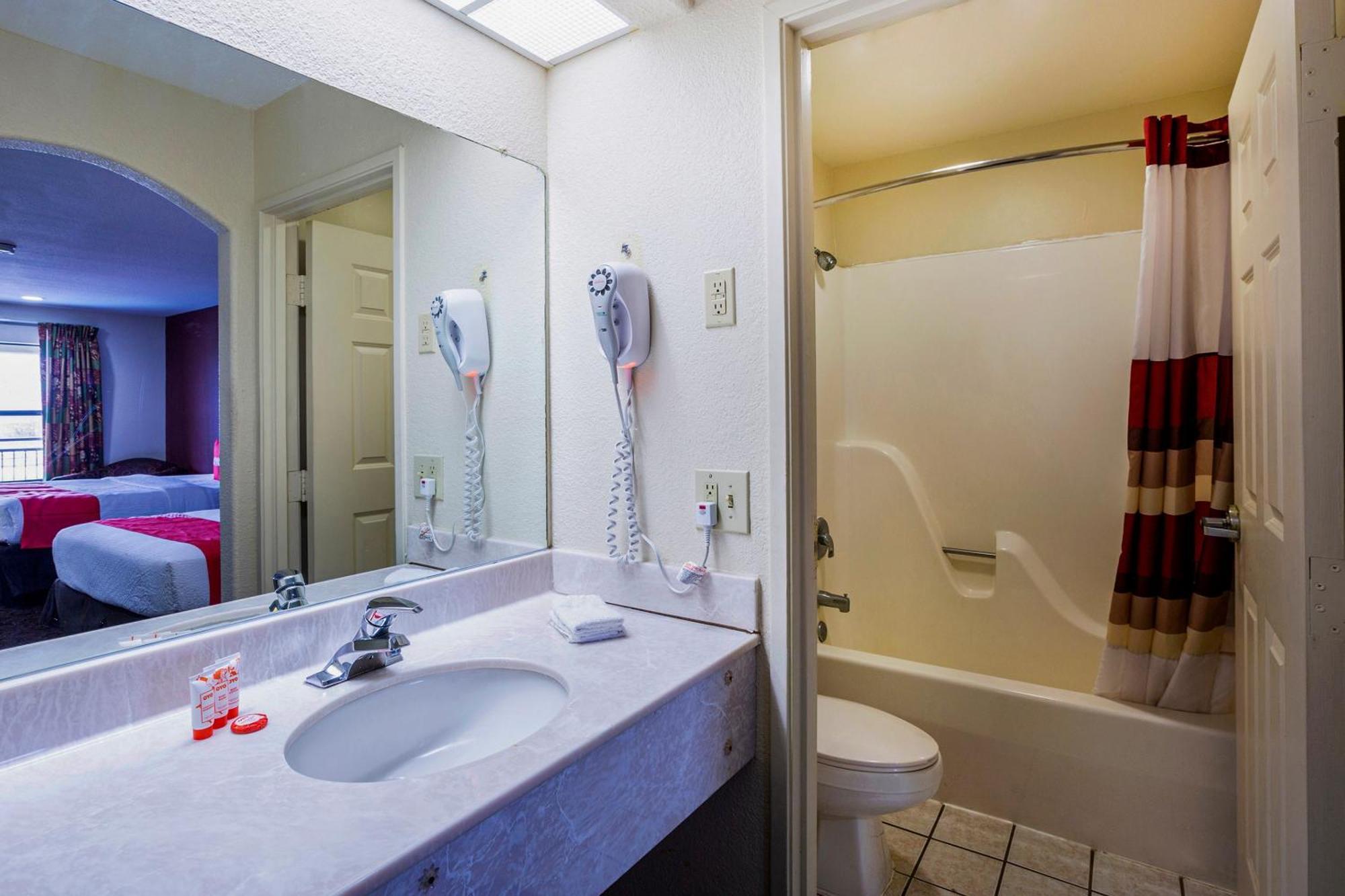 Oyo Hotel Lsu พอร์ทอัลเลน ภายนอก รูปภาพ